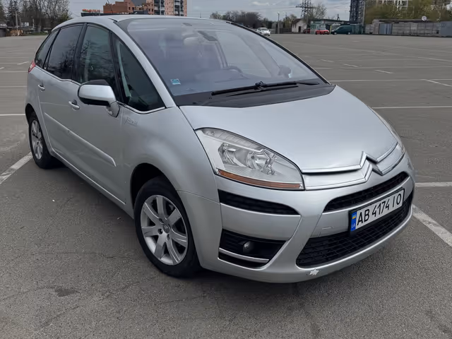Citroen C4 Picasso - фото 5