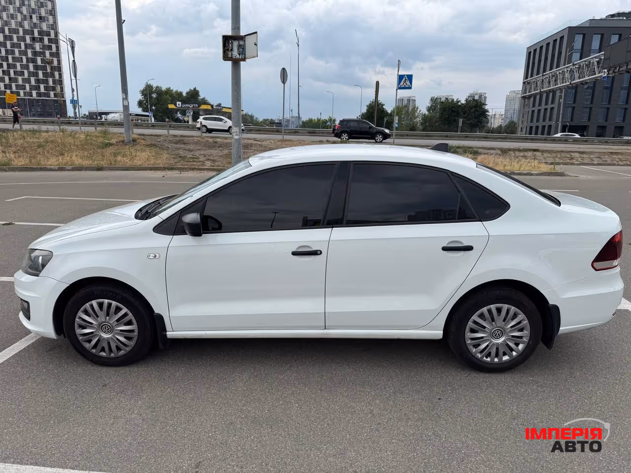 Volkswagen Polo - фото 7