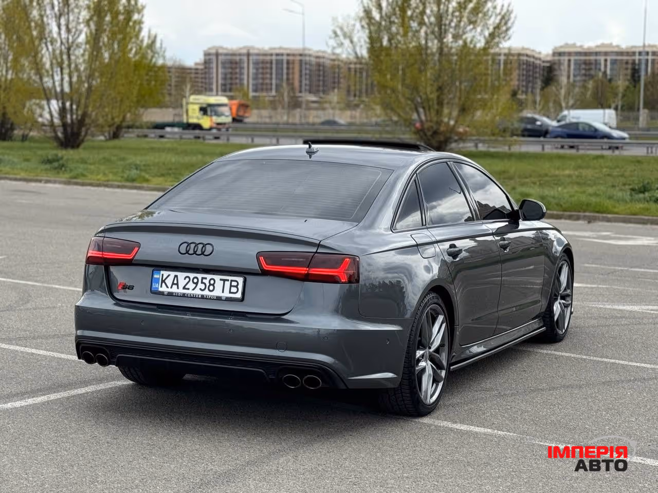 Audi S6 - фото 12