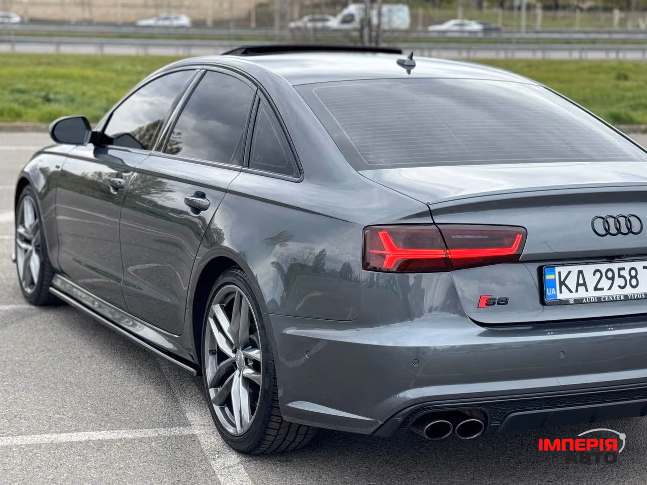 Audi S6 - фото 14