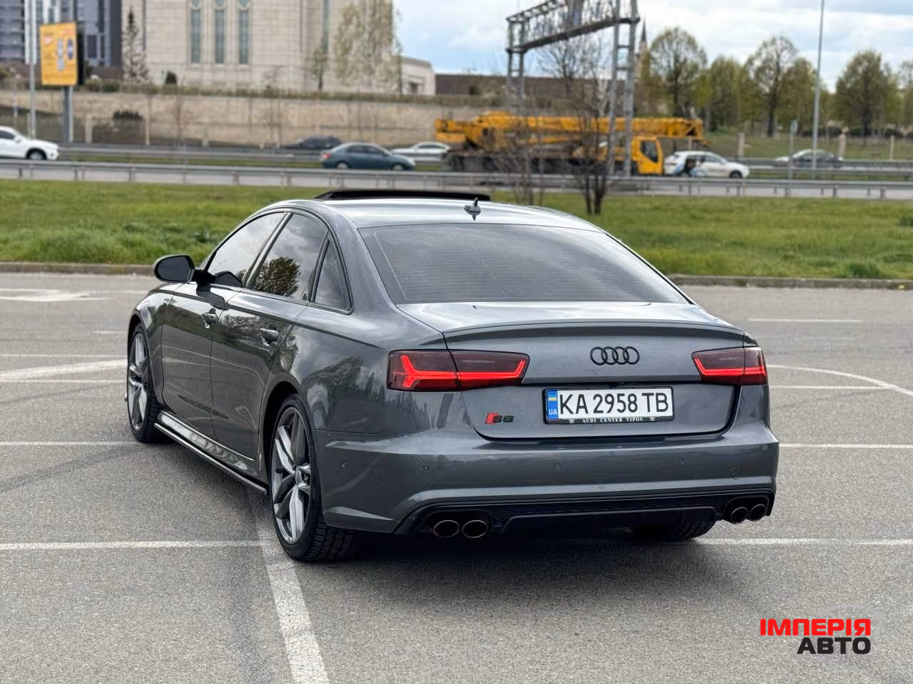 Audi S6 - фото 9