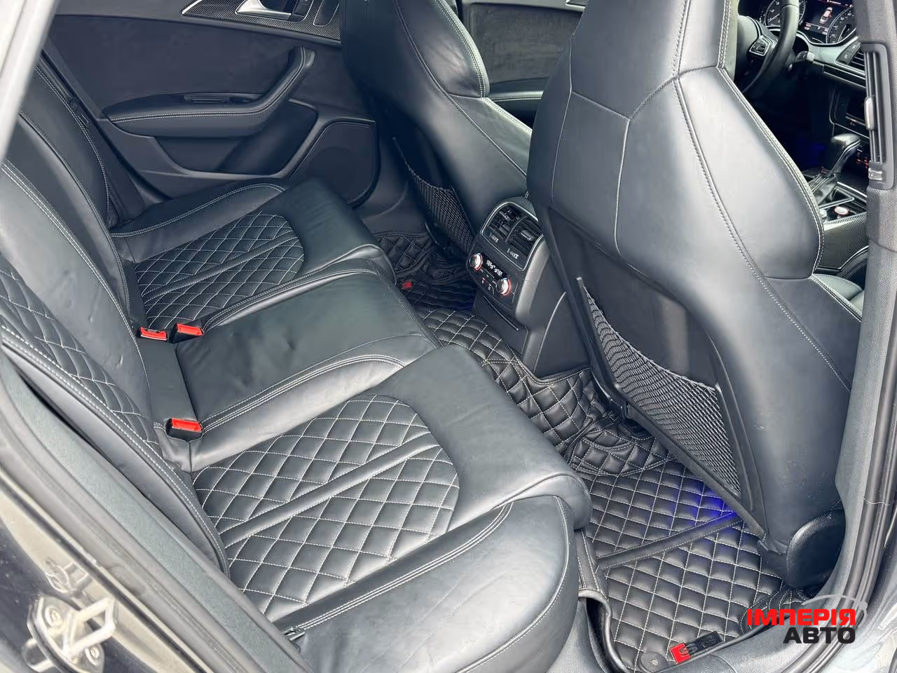 Audi S6 - фото 27
