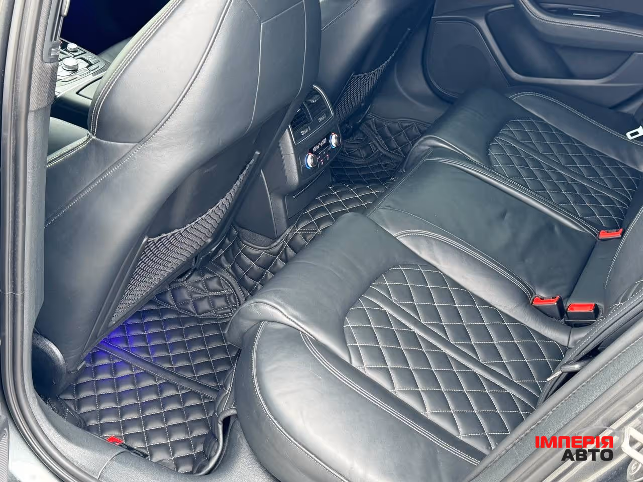 Audi S6 - фото 25