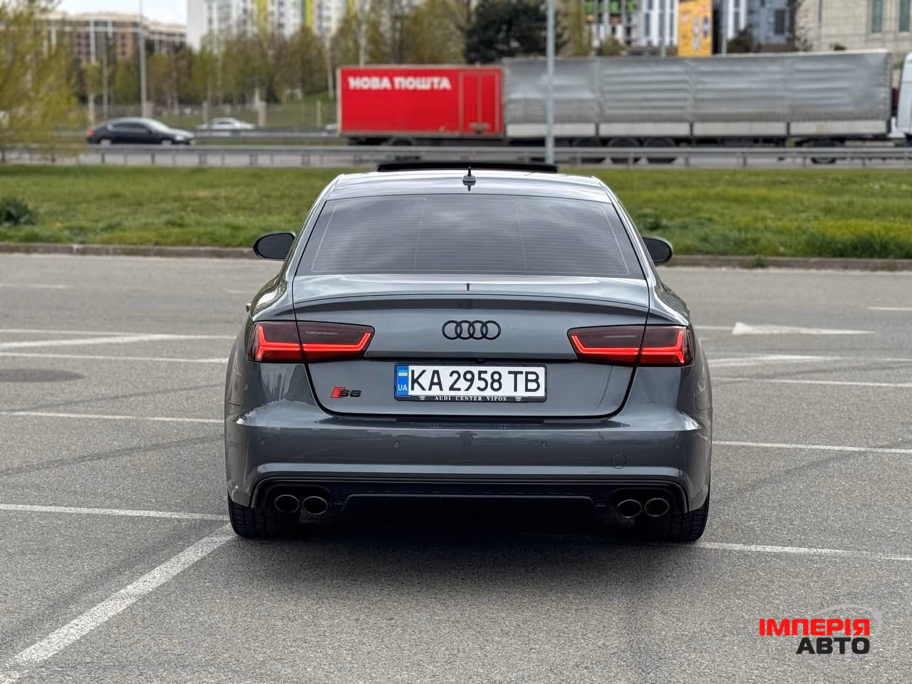 Audi S6 - фото 11