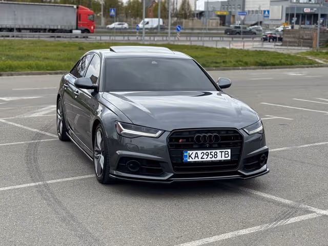 Audi S6 - фото 1