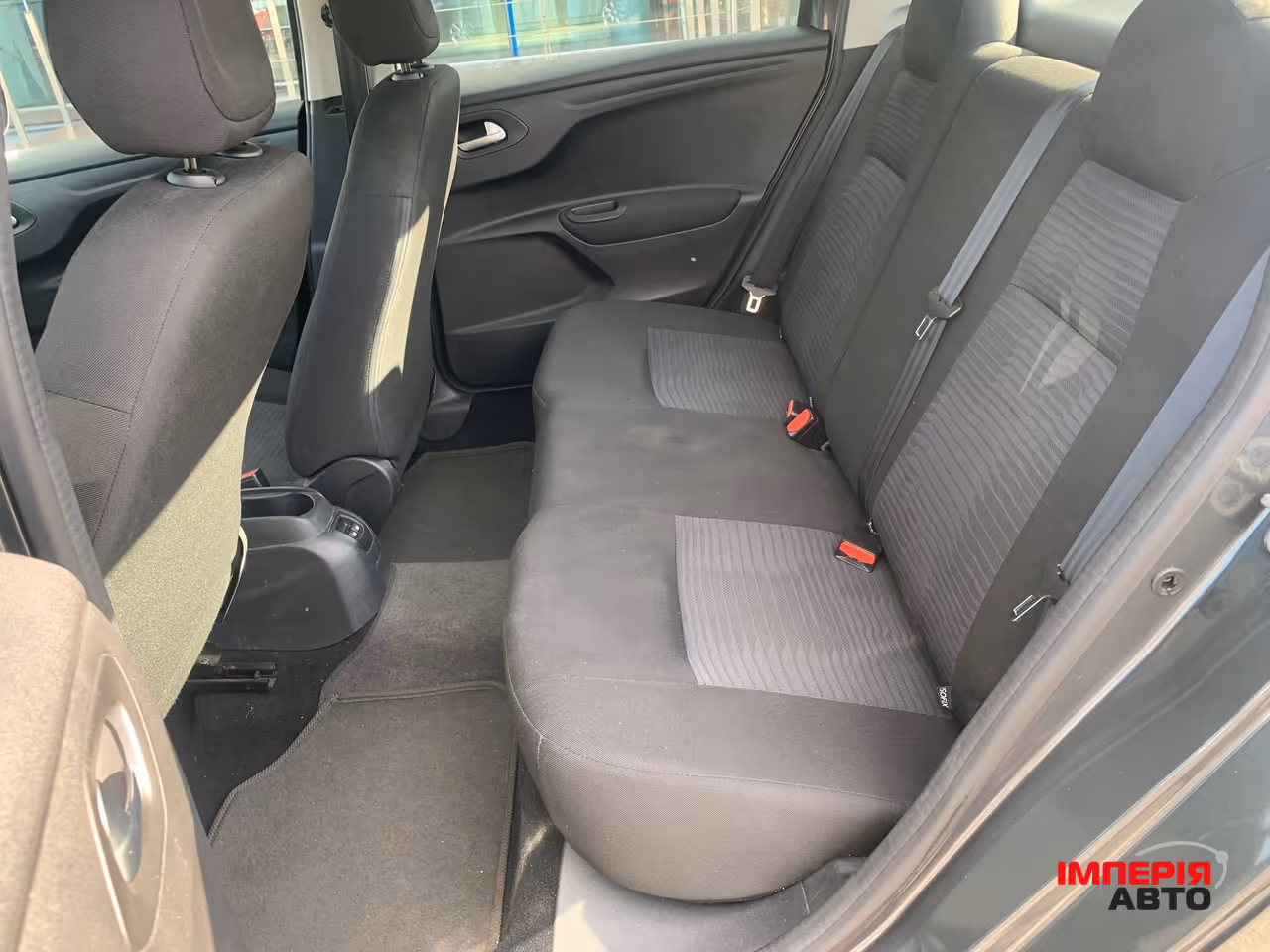 Peugeot 301 - фото 20
