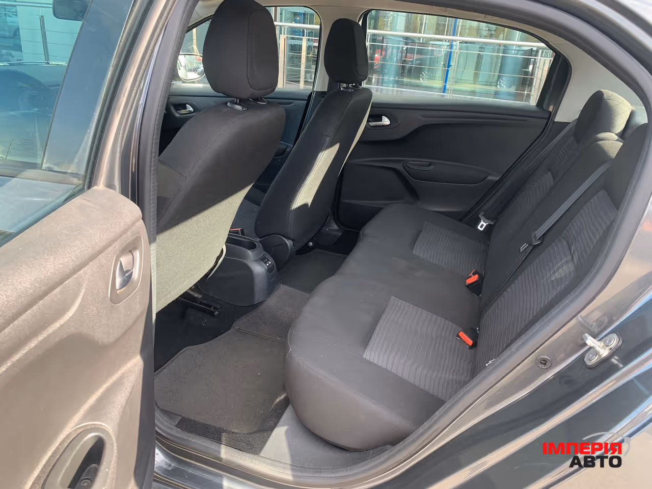 Peugeot 301 - фото 19