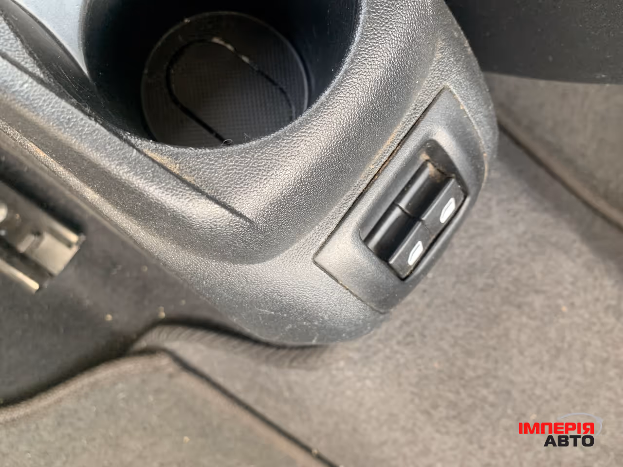 Peugeot 301 - фото 30