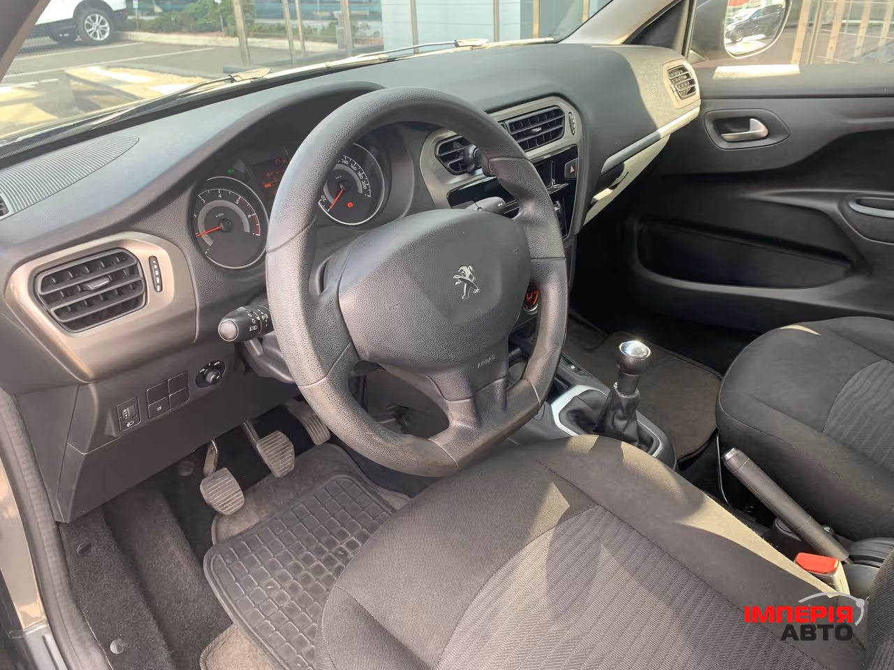 Peugeot 301 - фото 22
