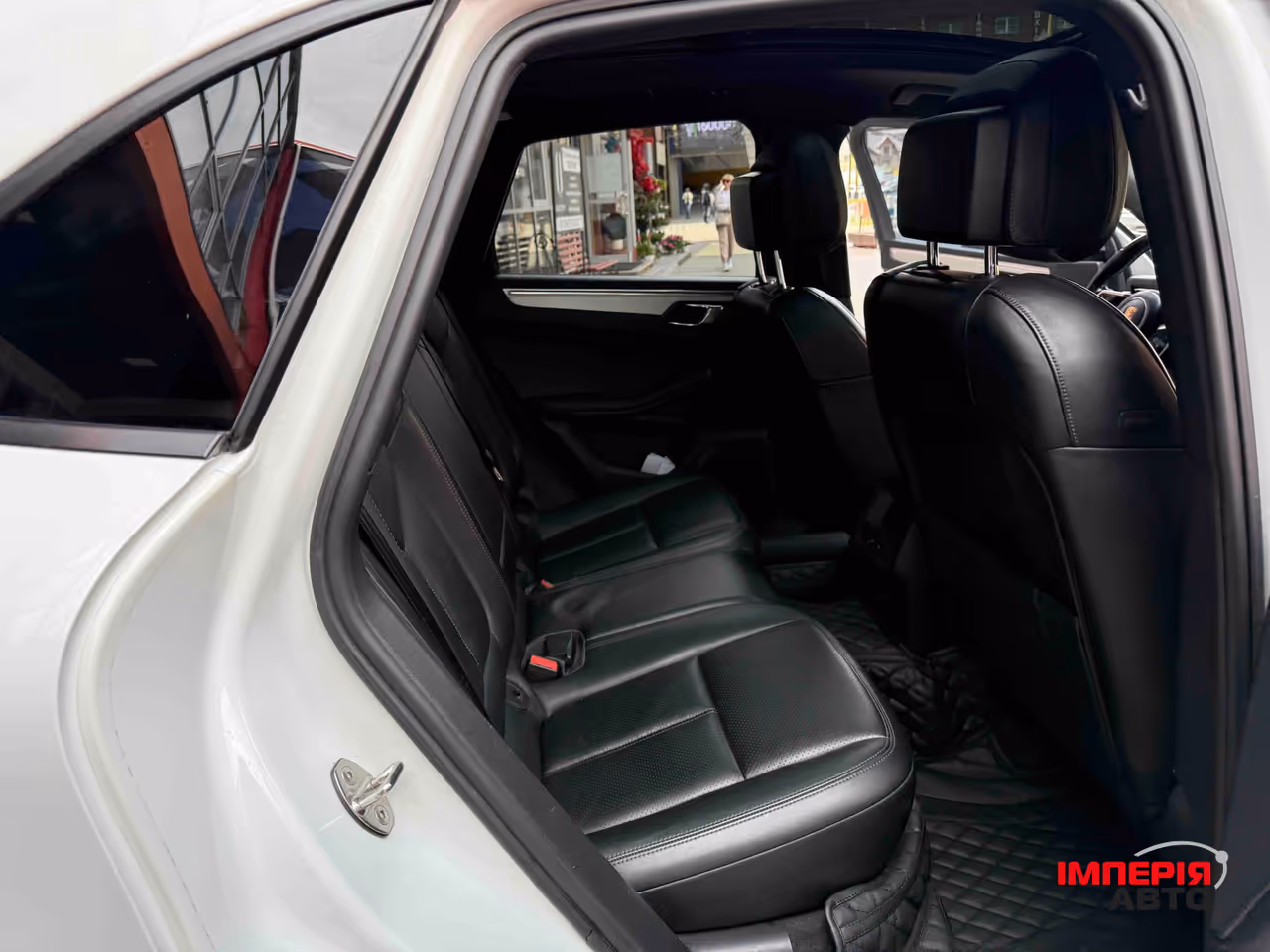Porsche Macan - фото 9