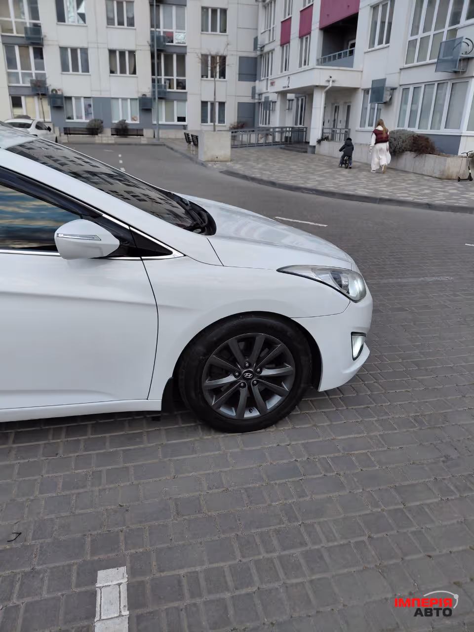 Hyundai i40 - фото 2
