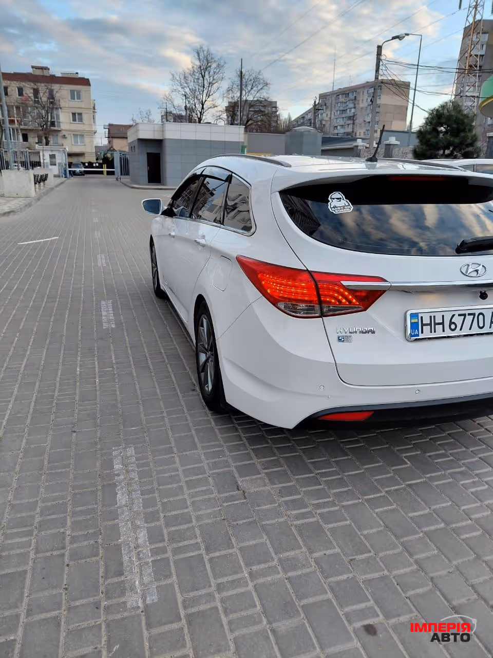 Hyundai i40 - фото 8