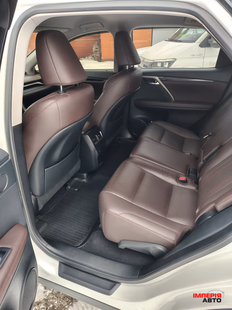 Lexus RX - фото 23
