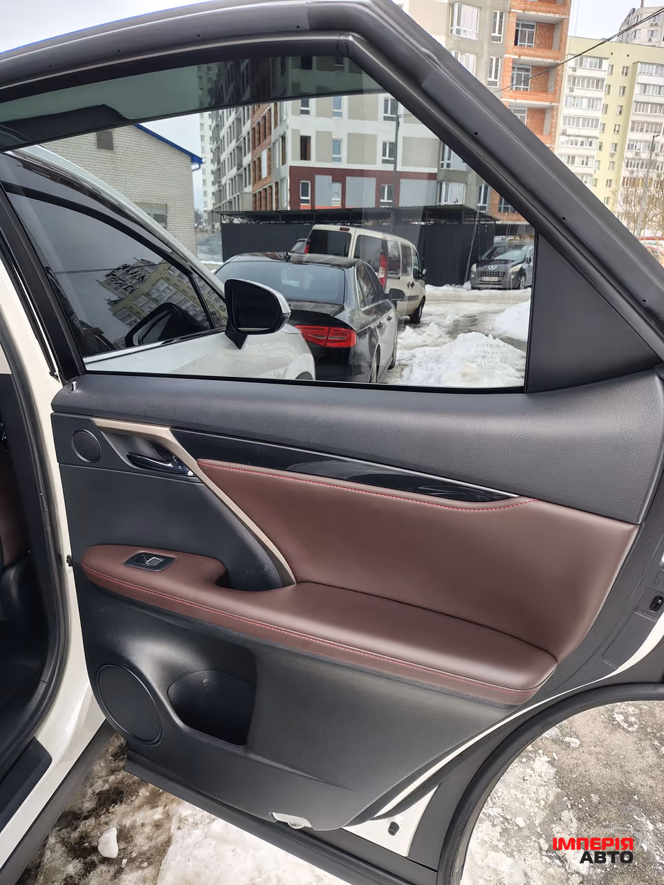 Lexus RX - фото 26