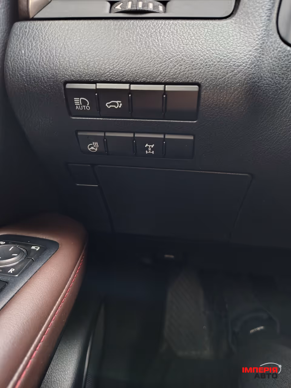 Lexus RX - фото 21