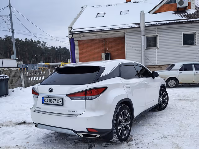 Lexus RX - фото 4