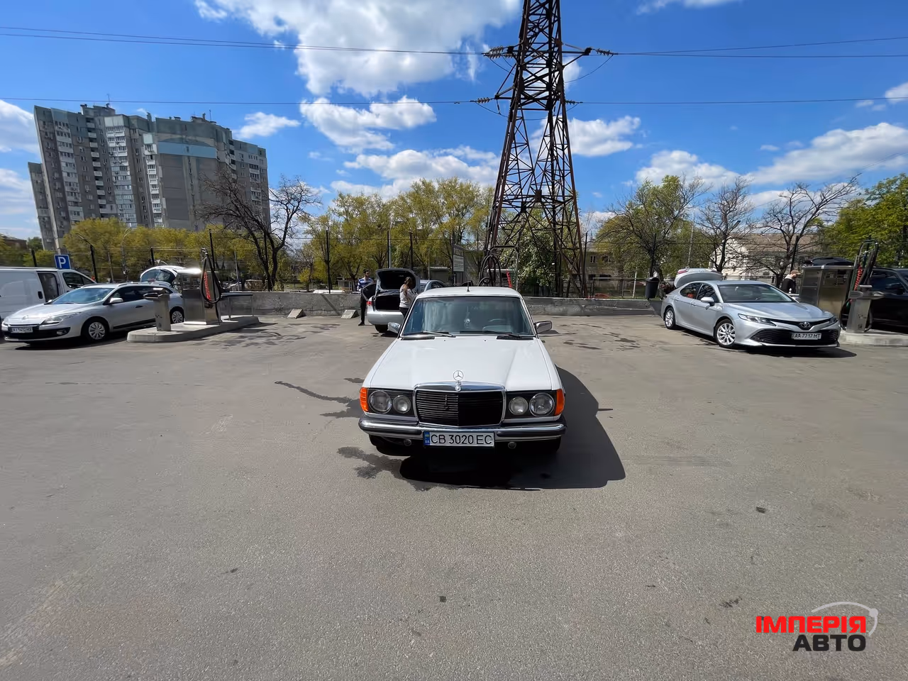 Mercedes-Benz W123 - фото 4