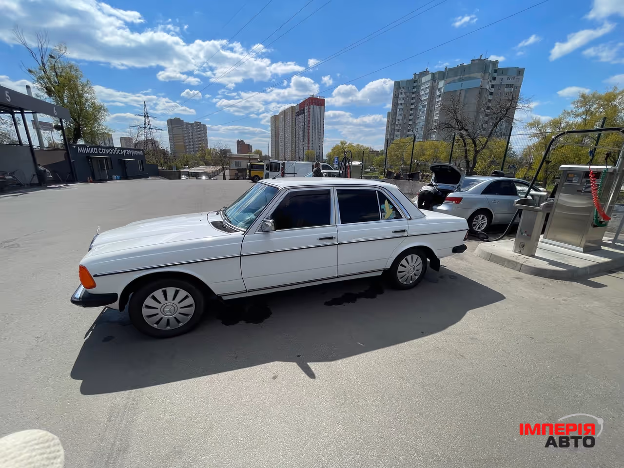 Mercedes-Benz W123 - фото 5