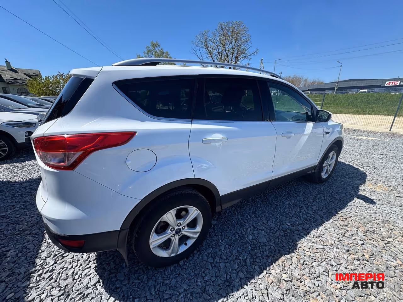 Ford Kuga - фото 6