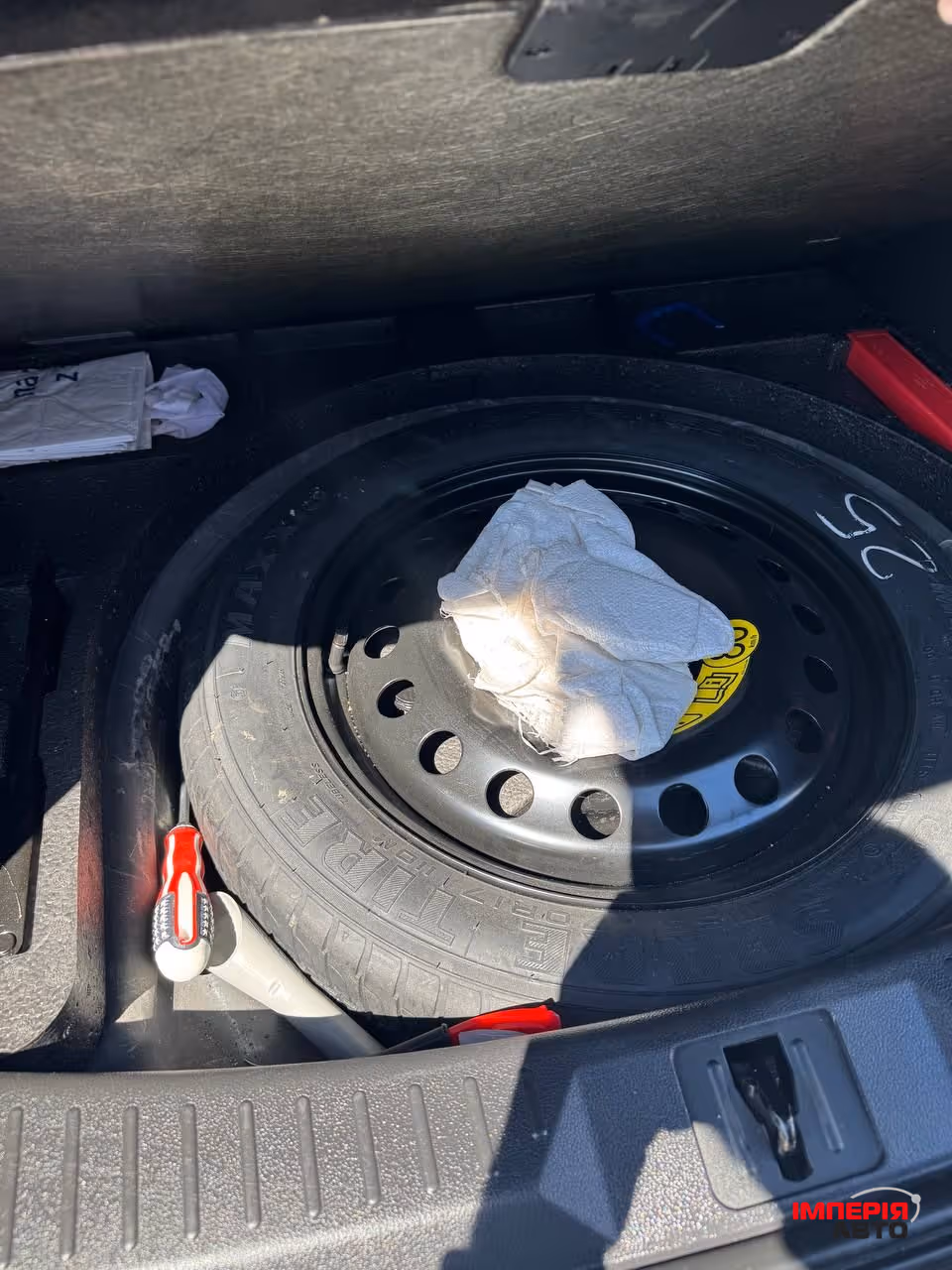Ford Kuga - фото 33