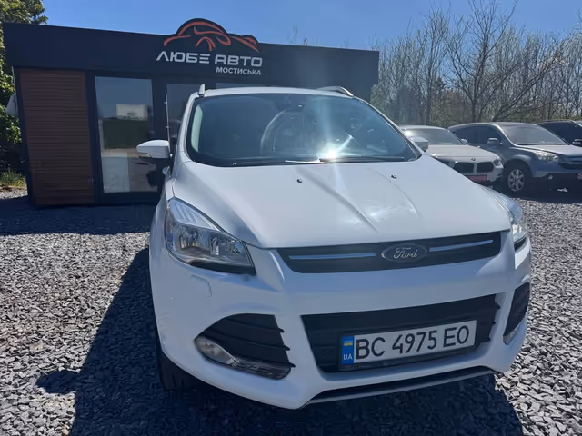 Ford Kuga - фото 2