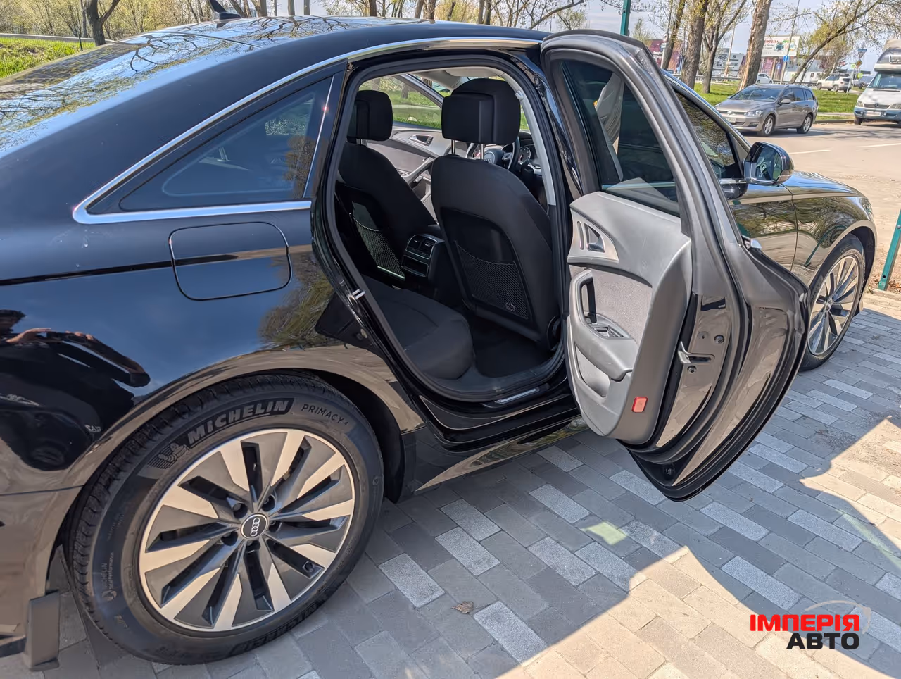 Audi A6 - фото 11