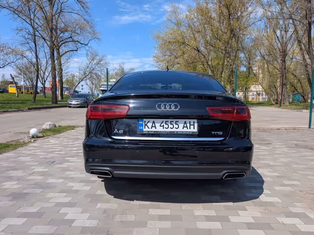 Audi A6 - фото 1