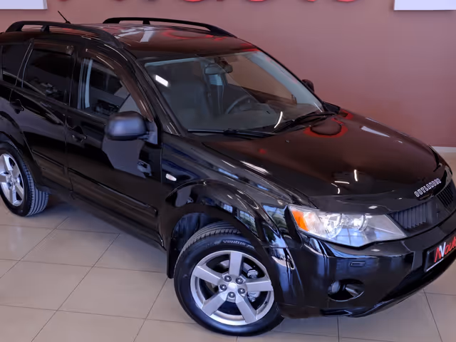Mitsubishi Outlander - фото 4