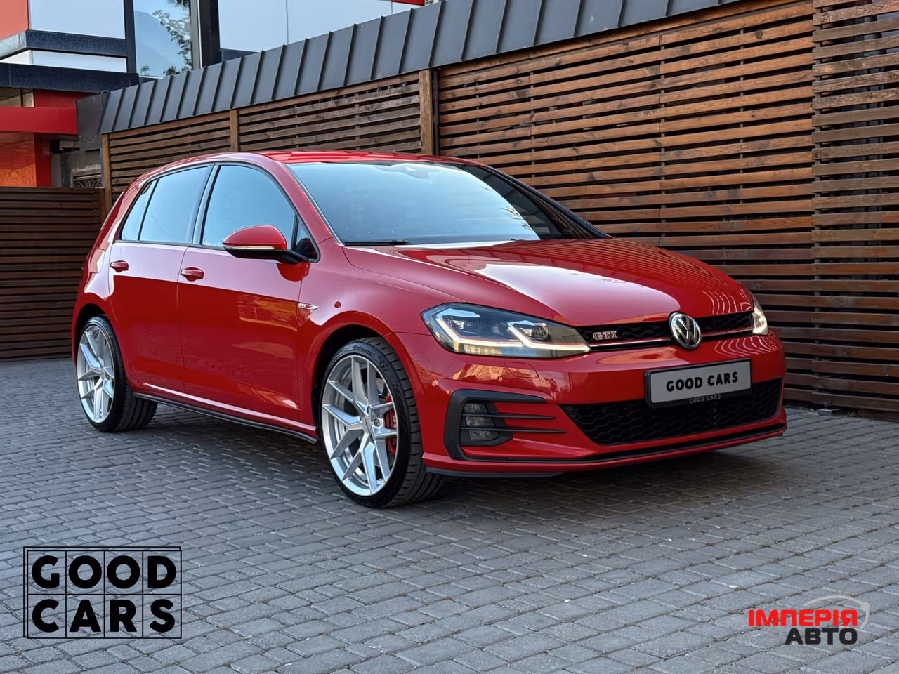 Volkswagen Golf GTI - фото 9