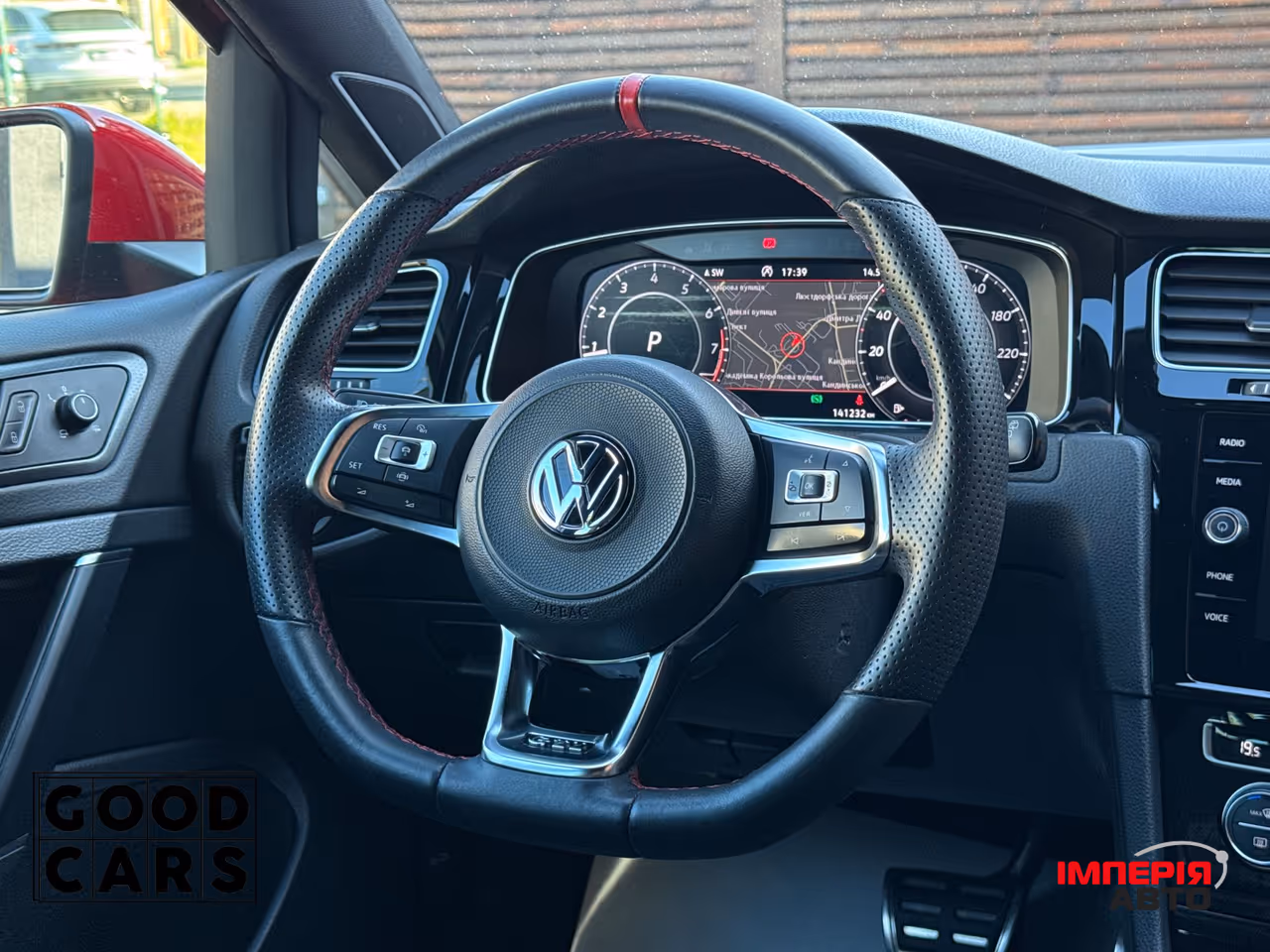 Volkswagen Golf GTI - фото 33