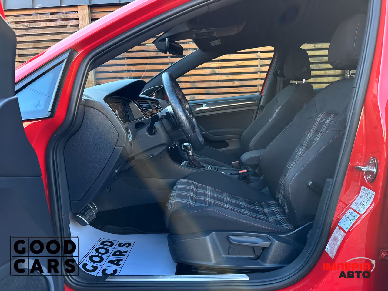 Volkswagen Golf GTI - фото 26