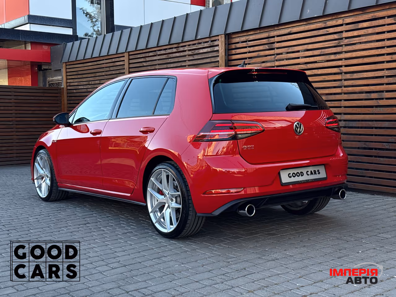 Volkswagen Golf GTI - фото 5