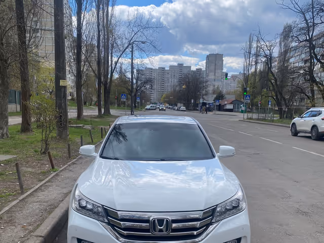Honda Accord - фото 1