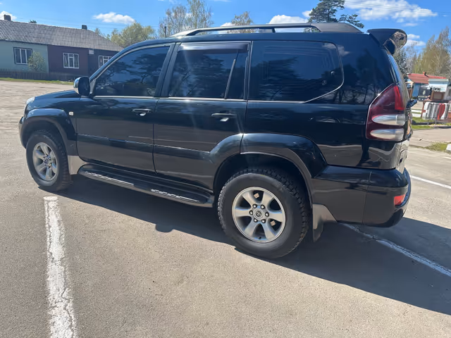 Toyota Land Cruiser Prado - фото 4