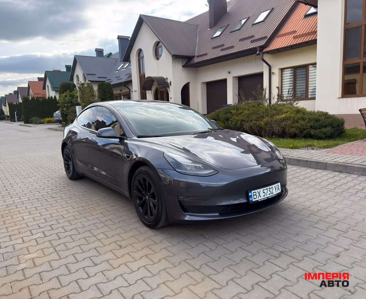 Tesla Model 3 - фото 3