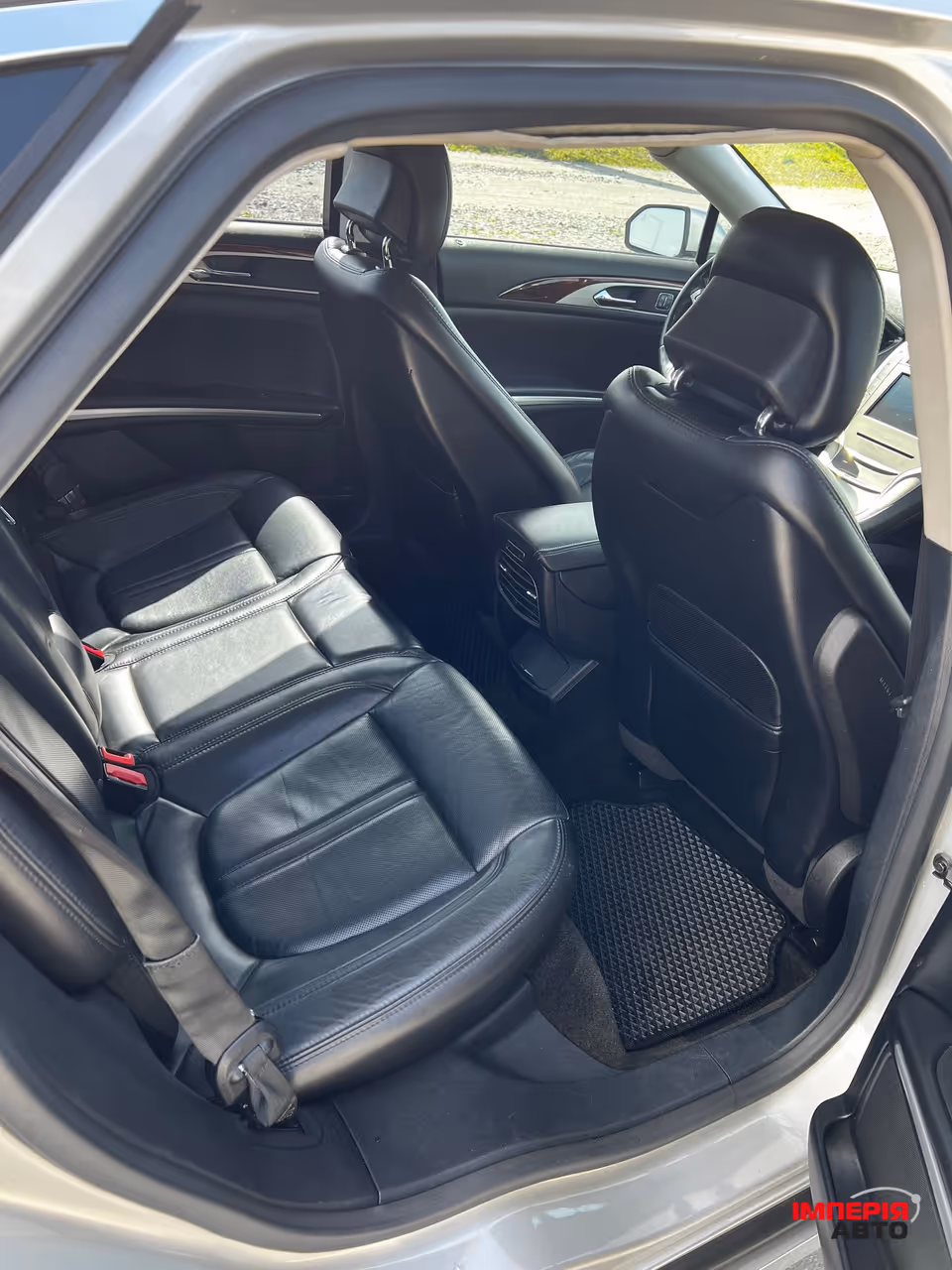 Lincoln MKZ - фото 3