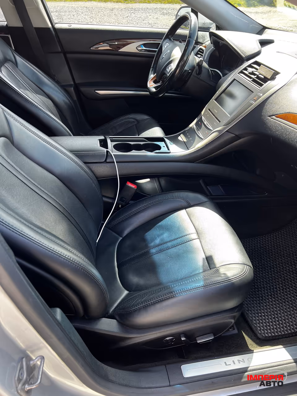 Lincoln MKZ - фото 2