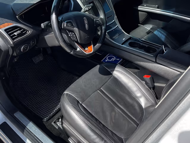 Lincoln MKZ - фото 4