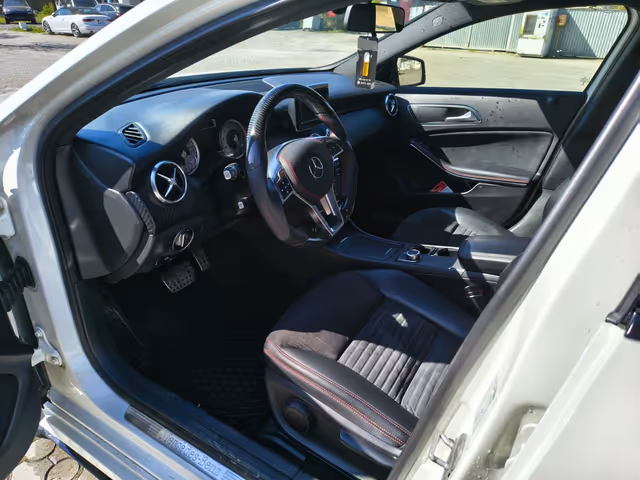 Mercedes-Benz A-Класс - фото 3