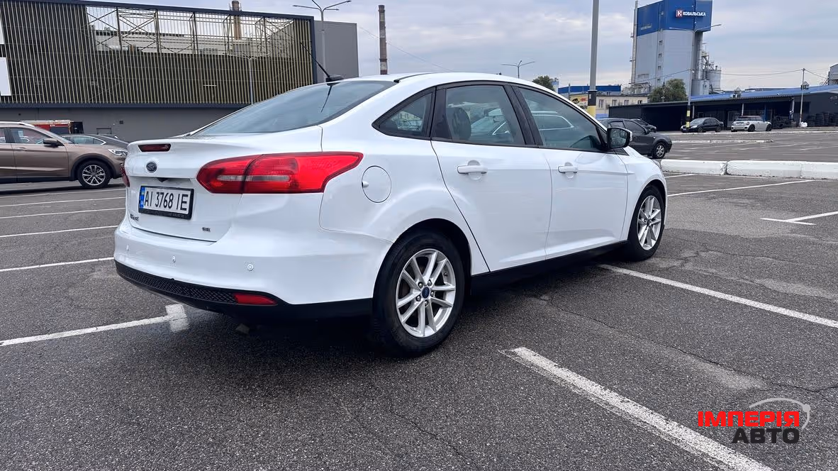 Ford Focus - фото 4