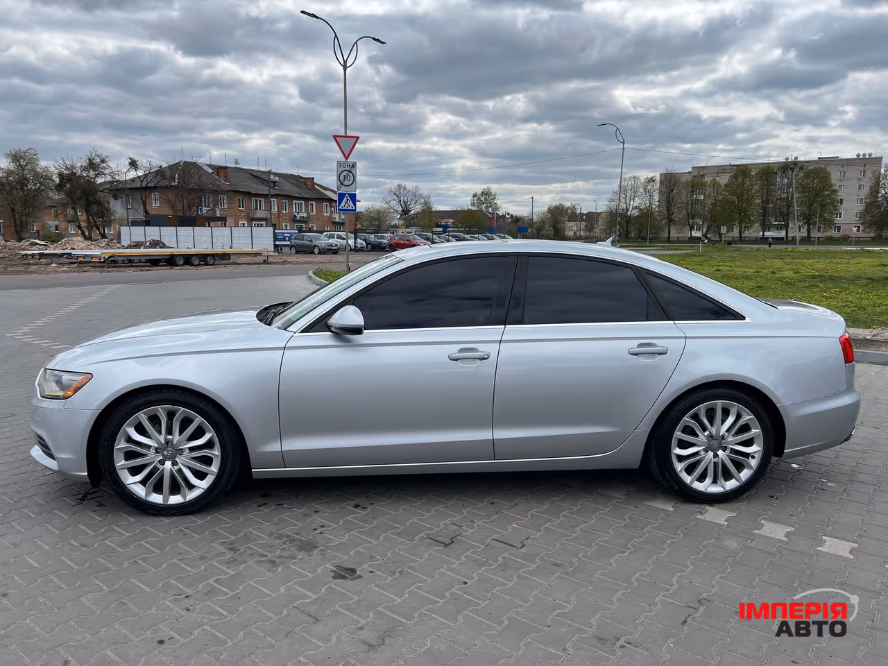 Audi A6 - фото 9
