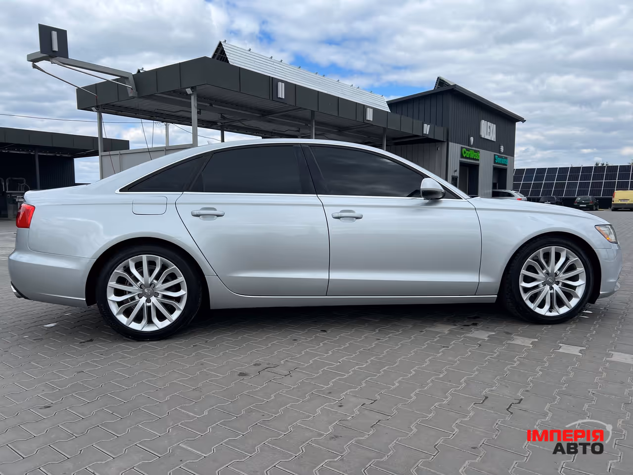 Audi A6 - фото 26