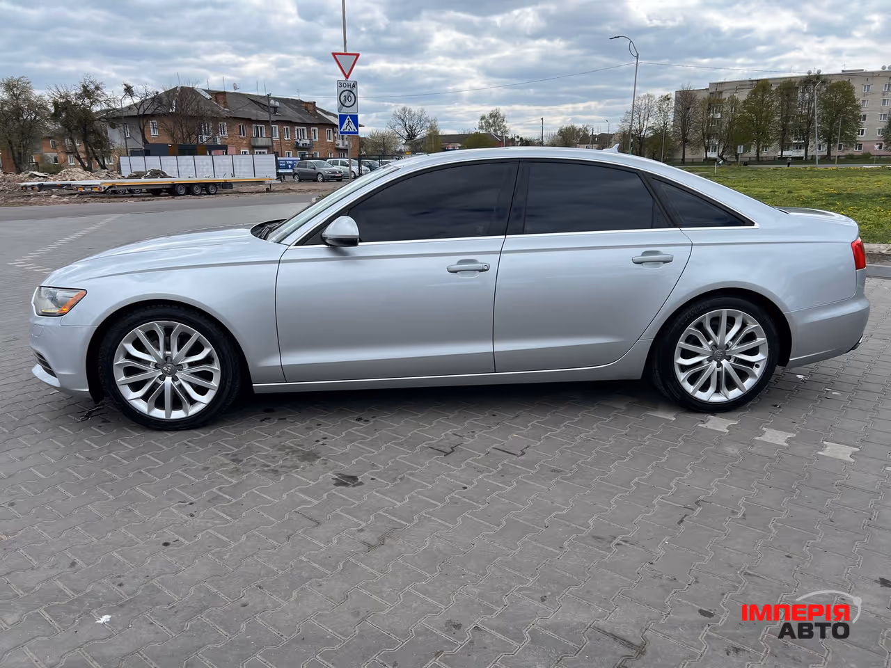 Audi A6 - фото 10