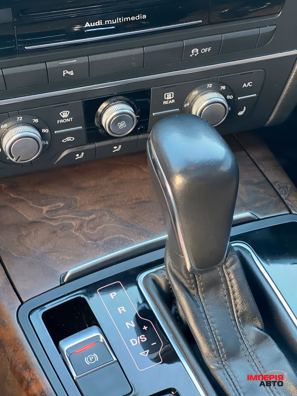 Audi A6 - фото 7