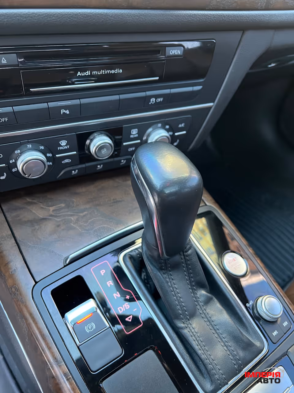 Audi A6 - фото 9