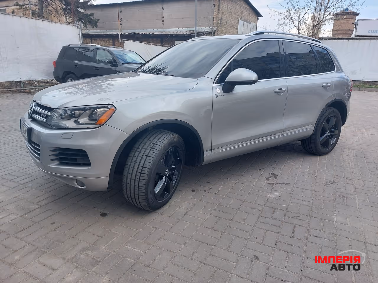 Volkswagen Touareg - фото 10