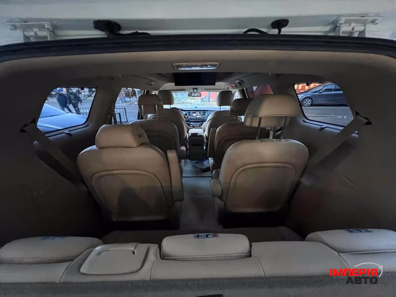 Kia Carnival - фото 7
