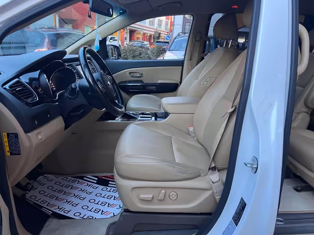 Kia Carnival - фото 5