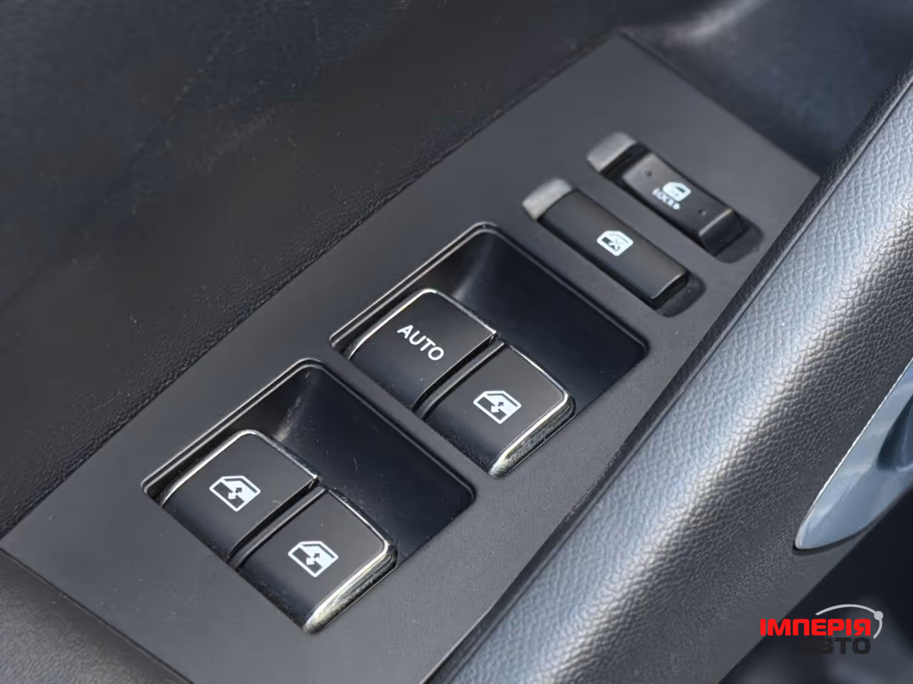 Peugeot Landtrek - фото 14