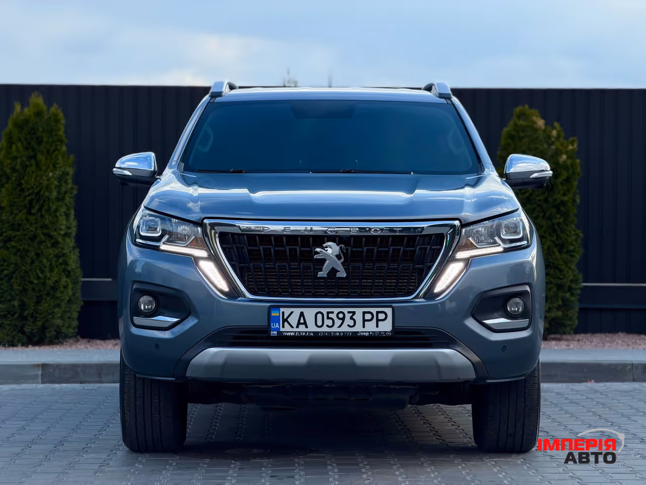 Peugeot Landtrek - фото 1